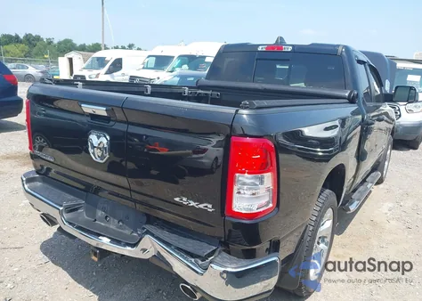 2020 Ram 1500 Big Horn 4X4 6'4 Box z USA, uszkodzony, nr VIN 1C6SRFBT7LN413430